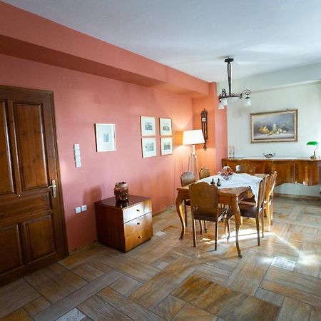 Apartment Kouros Delphi Luaran gambar
